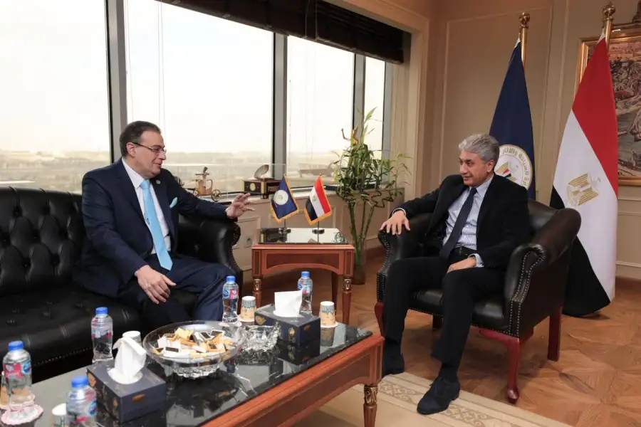 وزير السياحة يبحث مع رئيس الجهاز المركزي للتنظيم والإدارة تطوير الهياكل التنظيمية ولوائح الموارد البشرية