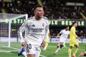 ريال مدريد يهزم فياريال ويتصدر الدوري الإسباني مؤقتا
