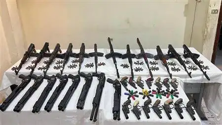 ضبط 576 متهما بحيازة أسلحة نارية ومخدرات وتنفيذ 84 ألف حكم قضائي خلال 24 ساعة