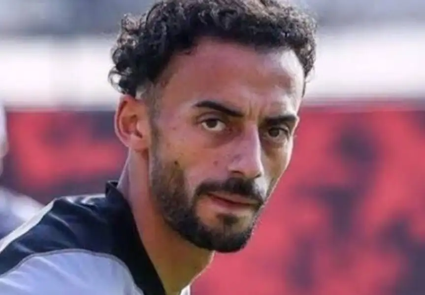 شوبير يكشف تفاصيل العرض العراقي لضم نجم الأهلي