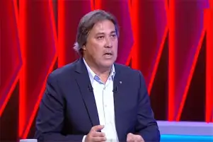 أشرف قاسم: الأهلي لن يتراجع عن عقوبة إمام عاشور