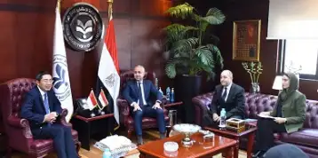 هيئة الاستثمار تبحث مع سفير سنغافورة تعزيز التعاون الاستثماري المشترك