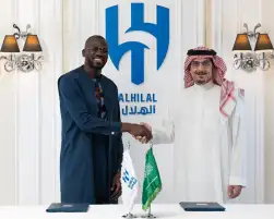 الهلال السعودي يجدد عقد كوليبالي حتى 2027