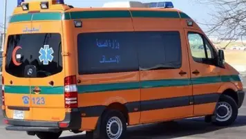 مصرع شخص وإصابة 7 في تصادم ميكروباص ونقل بطريق مصر الفيوم