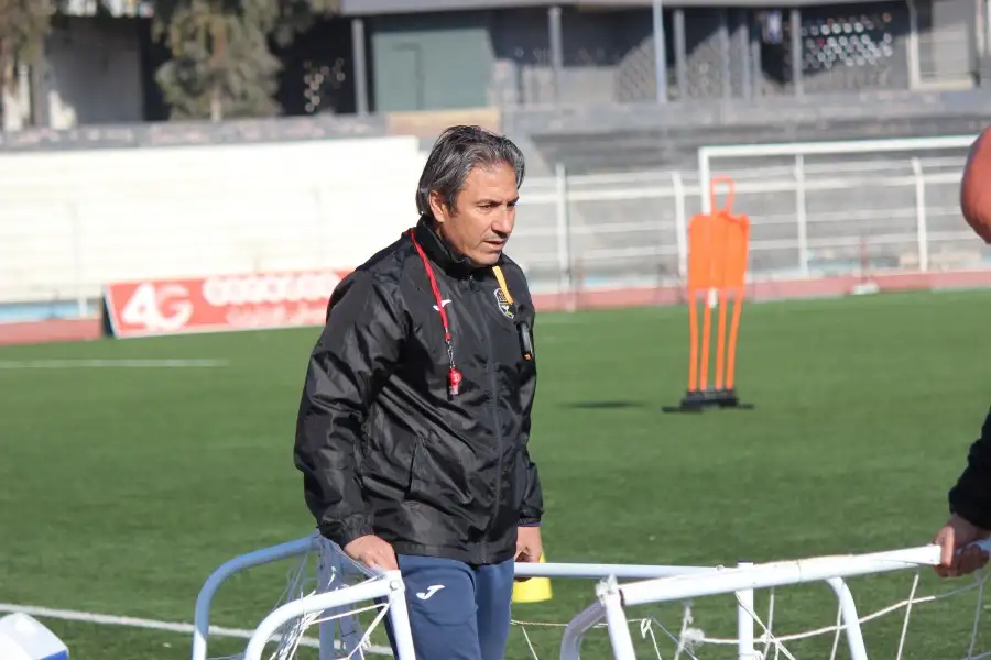 رغم إغراءات منتخب تونس.. المصري يرفض رحيل نبيل الكوكي