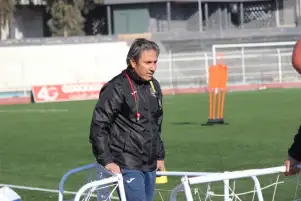رغم إغراءات منتخب تونس.. المصري يرفض رحيل نبيل الكوكي
