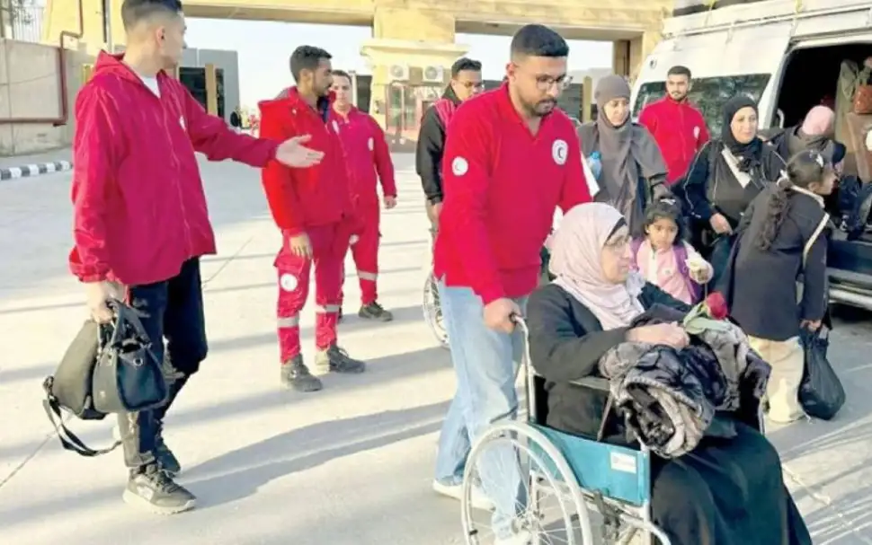 وصول دفعة جديدة من العائدين إلى قطاع غزة لمعبر رفح البري