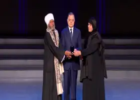 وزير الداخلية يكرم أسر الشهداء والمصابين والمتميزين من رجال الشرطة تقديرا لتضحياتهم