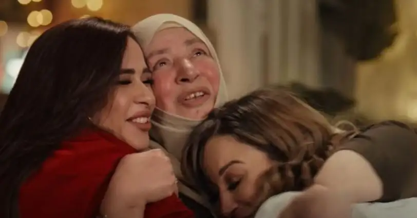 عودة بعد غياب.. احتفاء على منصات التواصل بظهور عبلة كامل في إعلان رمضاني