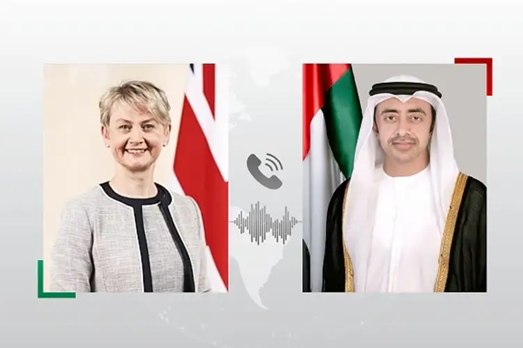 وزيرا خارجية الإمارات وبريطانيا يبحثان هاتفيا العلاقات الثنائية بين البلدين