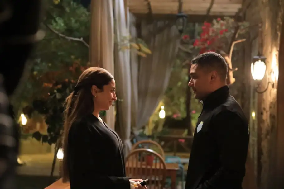 الحلقة 11 من مسلسل اتنين غيرنا.. آسر ياسين في حيرة بين دينا الشربيني وهنادي مهنا