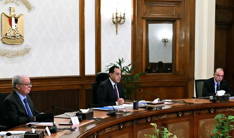 رئيس الوزراء: يجب تحديث سيناريوهات التعامل مع تداعيات العمليات الأمريكية الإسرائيلية ضد إيران