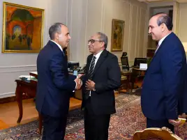 وزير الخارجية يستقبل أمين عام مجلس الوحدة الاقتصادية العربية