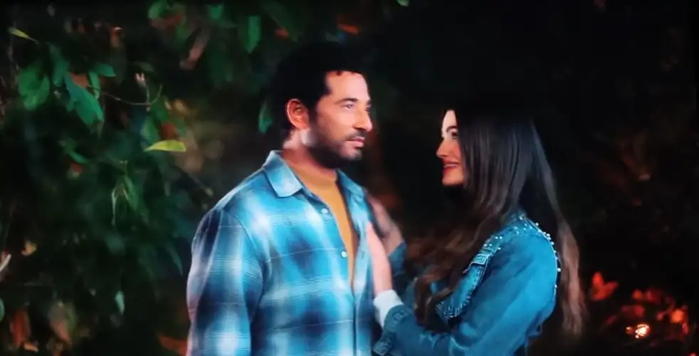 مسلسل إفراج الحلقة 22.. تكريم عمرو سعد ولقاء رومانسي يجمعه بتارا عماد
