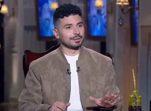 محمد أنور: لجان السوشيال ميديا تروج لـ 4 أو 5 مسلسلات.. والواقع في الشارع مختلف تماما