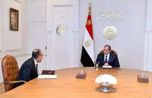 السيسي يؤكد دعم مصر لأمن الخليج ويدعو لخفض التصعيد وتعزيز التنسيق العربي