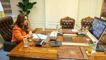 وزيرة التنمية المحلية تتابع جهود المحافظين في تنفيذ قرار غلق المحال وملفات التصالح