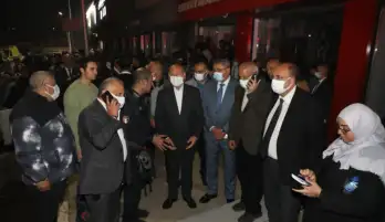 مصرع 3 أشخاص وإصابة آخرين في حريق مصنع ملابس بحي الزيتون
