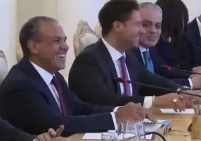 موقف طريف بين وزير الخارجية ونظيره الروسي بسبب المترجم: ليه مش لافروف؟