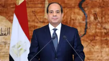 السيسي يستقبل رئيس تتارستان.. ويوجه دعوة للاستثمار بالمنطقة الصناعية لقناة السويس