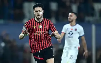 لوجين عبد الله تفوز بكأس أفضل سباحة في البطولة الإفريقية