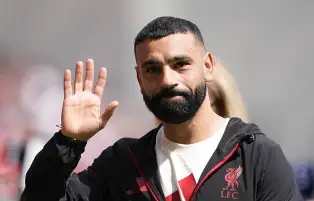 سلوت يكشف موقف صلاح من مواجهة أستون فيلا