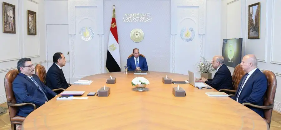 الرئيس السيسي يوجه بتكثيف الجهود الحكومية لتعزيز فرص جذب الاستثمارات لقطاع الطاقة