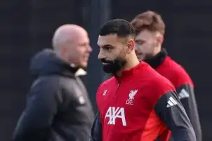 كريس سوتون: تصريحات صلاح عن سلوت «سخيفة»