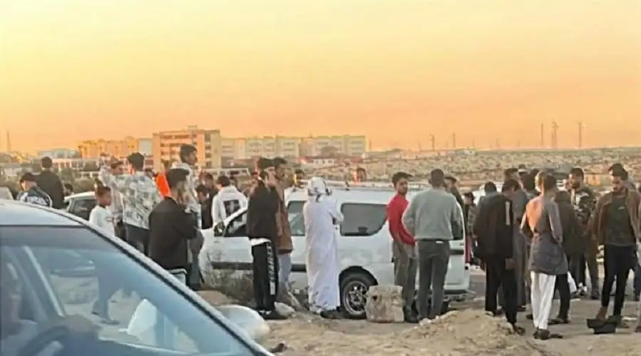 شمال سيناء.. إصابة شخصين إثر تصادم سيارة أجرة بعربة كارو جنوب العريش