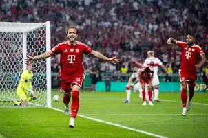 رئيس بايرن ميونخ: هاري كين ليس للبيع.. وبرشلونة لا يملك المال لضمه