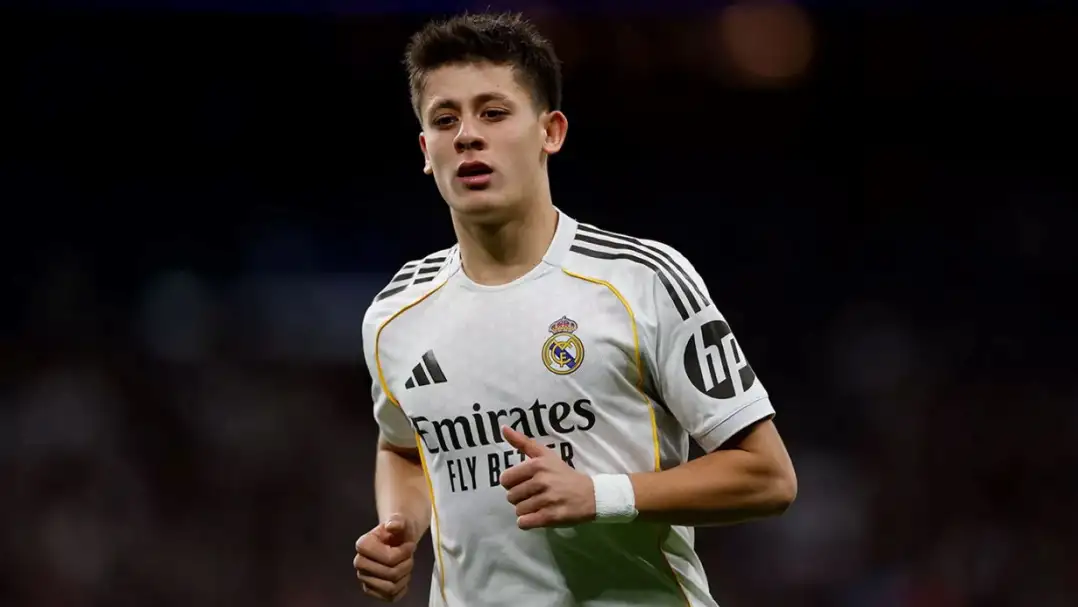 تشيلسي يراقب أردا جولر.. وريال مدريد يحدد سعر التخلي عنه