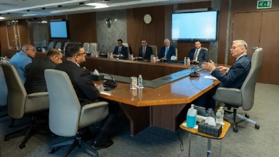 وزير البترول يبحث مع FMC القبرصية استئناف أنشطتها في البحث عن الذهب بالصحراء الشرقية