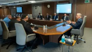 وزير البترول يبحث مع FMC القبرصية استئناف أنشطتها في البحث عن الذهب بالصحراء الشرقية