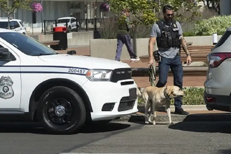 أمريكا.. إصابة 12 شخصا إثر إطلاق نار من سيارة دفع رباعي على حشد بشارع في شيكاغو