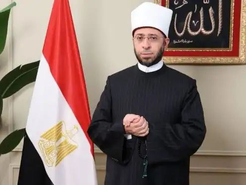 بعد حصولها على الدكتوراة في سن 83 عاما.. وزير الأوقاف: الدكتورة آمال نموذج مشرف في الإصرار على طلب العلم