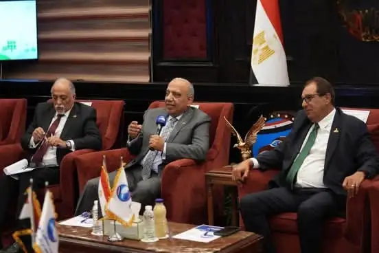 وزير الكهرباء: تحويل العدادات الكودية لنظام الشرائح لكل من تصالح وللمباني القديمة