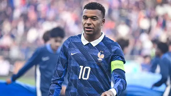 مبابي: ميسي سيهز شباك إسبانيا في نهائي كأس العالم