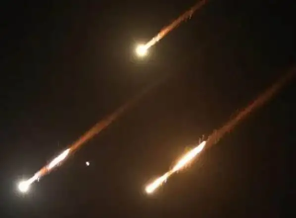الأردن يعلن إسقاط 3 صواريخ قادمة من إيران