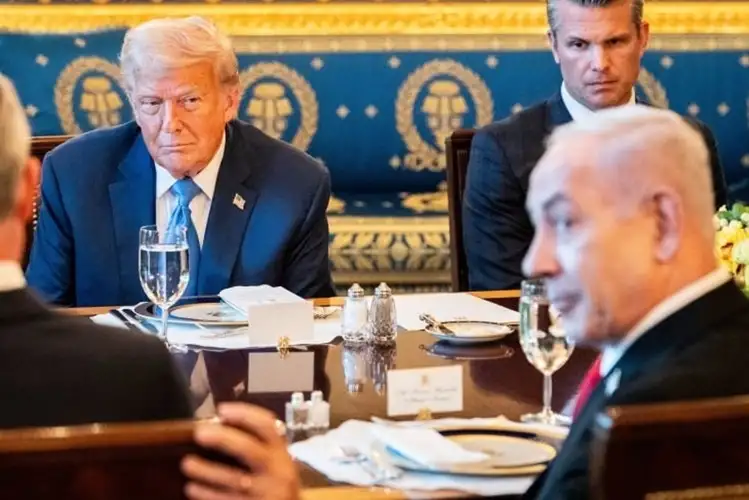 الضفة.. مستوطنون إسرائيليون يحرقون شاحنة فلسطينية في بلدة بيتا