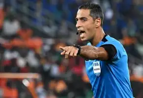 أمين عمر حكما لمواجهة أهلي جدة وأوكلاند سيتي في كأس الإنتركونتيننتال