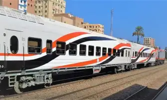 السكة الحديد: القطار لا يتوقف فجأة.. وعبور شريط السكة عشوائيًا يهدد الأرواح