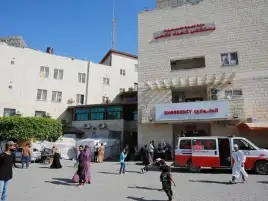 مستشفى شهداء الأقصى: تدمير الاحتلال مخازن الأدوية الرئيسية يهدد بانهيار كامل للمنظومة الصحية