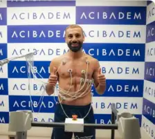 رسميًا.. محمد صلاح يبدأ الفحص الطبي تمهيدًا للانضمام إلى طرابزون سبور