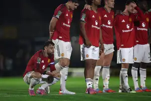 كاريك يعلن تشكيل مانشستر يونايتد لمواجهة هال سيتي في الدوري الإنجليزي
