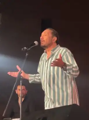 «بدور عليكي في كل الوشوش».. علي الحجار يعيد جمهور القلعة إلى أجواء «ذئاب الجبل»
