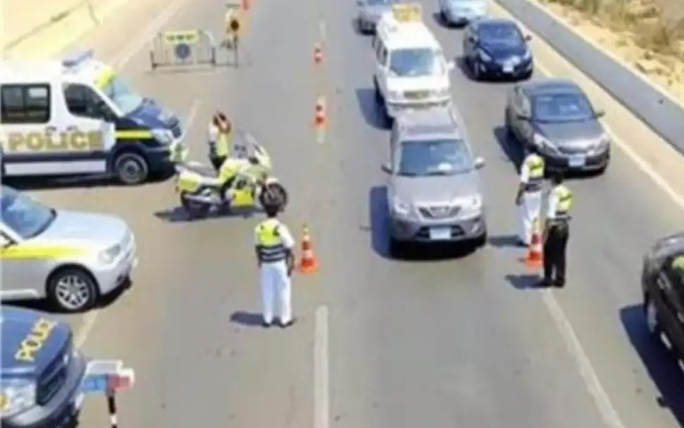 حملات مرورية تكثف جهودها لضبط المخالفات ورفع المركبات المتروكة