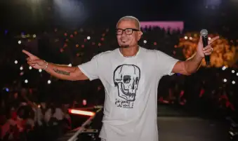 بعد عامين من الغياب.. عمرو دياب يشعل أجواء العقبة بحفل جماهيري استثنائي