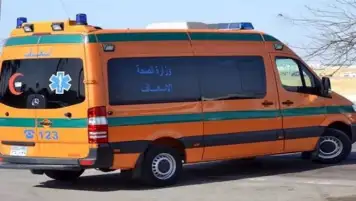 إصابة سيدة ونجاة أطفالها في حادث تصادم سيارتين بطريق بورفؤاد