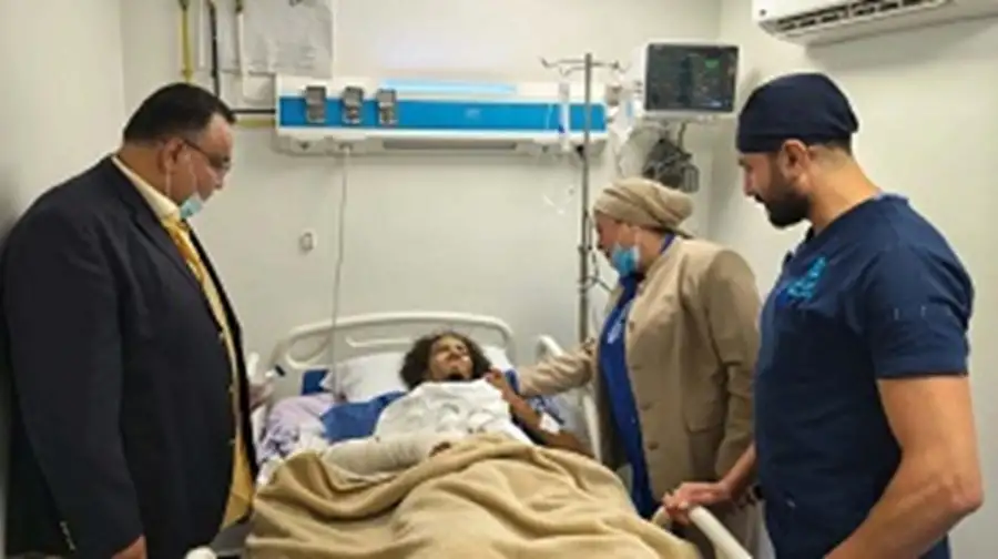 رئيس أكاديمية الفنون تطمئن على طالبي المعهد العالي للموسيقى العربية بعد تعرضهما لحادث
