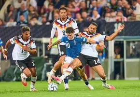 اليونان تقتنص فوزًا قاتلًا من ألمانيا في دوري الأمم الأوروبية